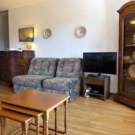 Les Faverges 5 By Interhome Lägenhet Crans-Montana